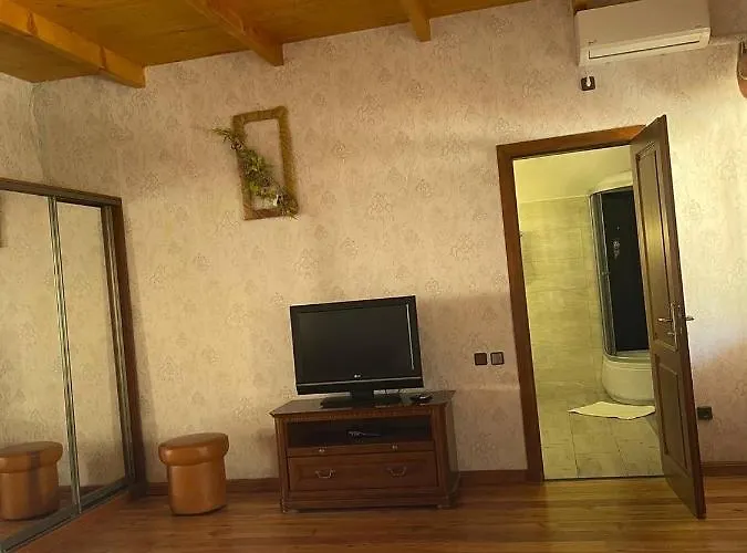 зруб 度假居 *